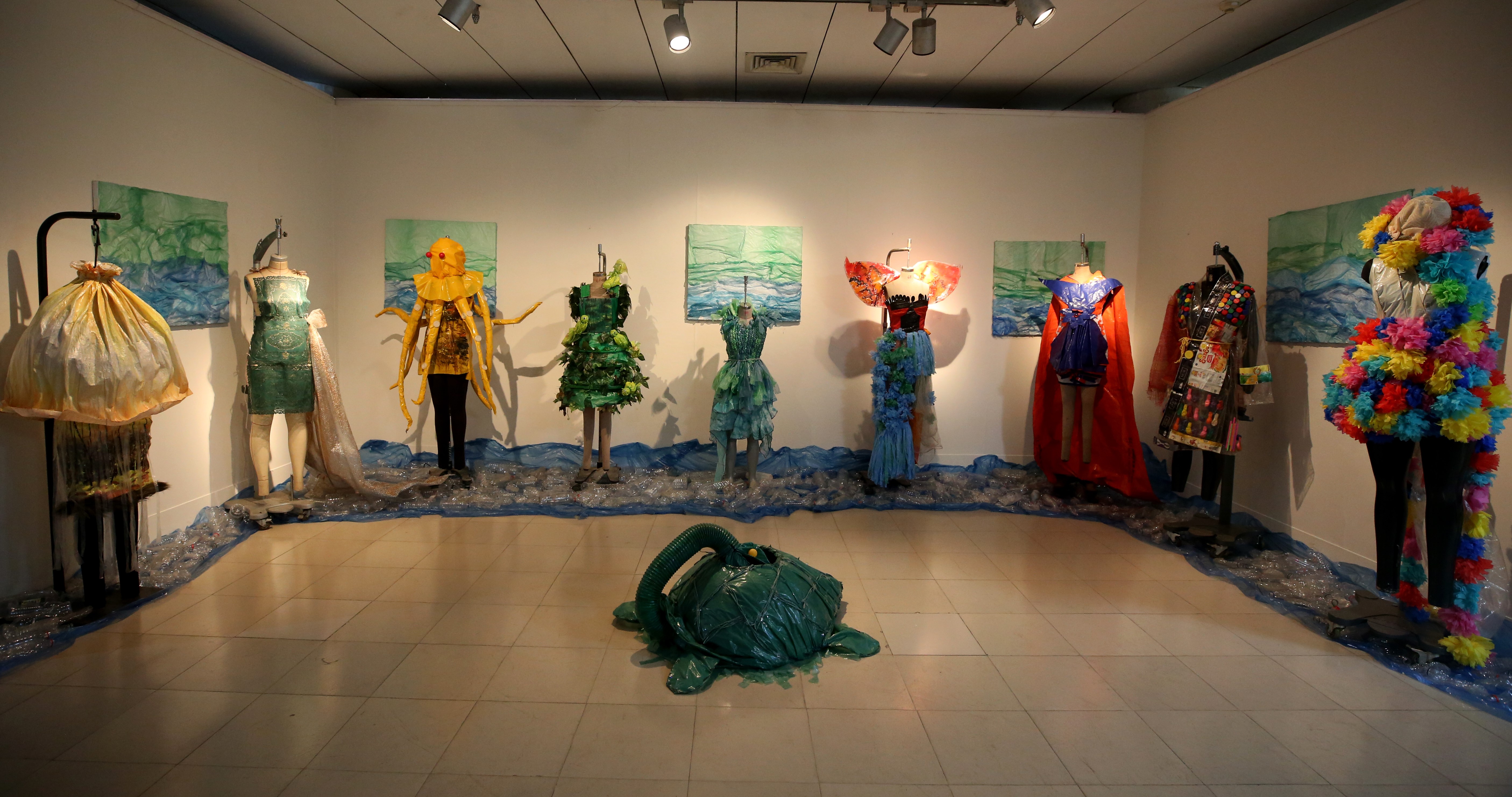 0474a037-1911-4f41-9d25-21b946d39a68