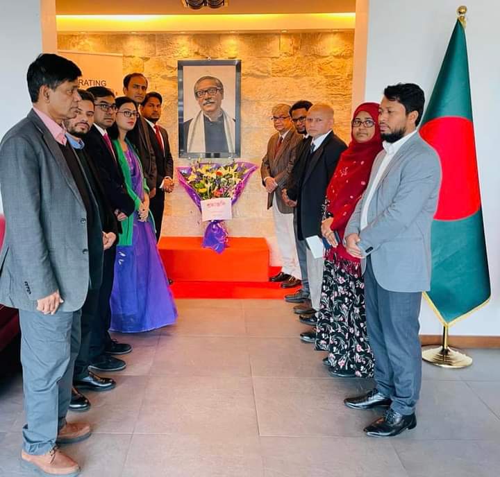 9d8950ac-1339-4e2c-abcb-0098c818de6a