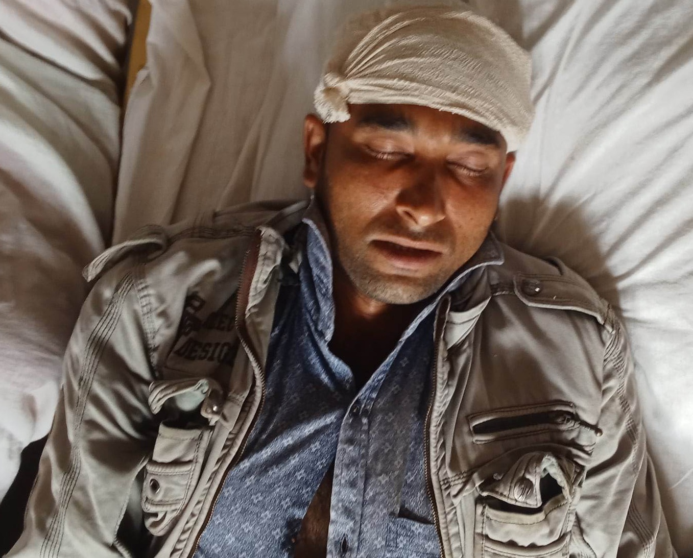 c398ad78-f8f2-4e68-ae33-799bf0990122