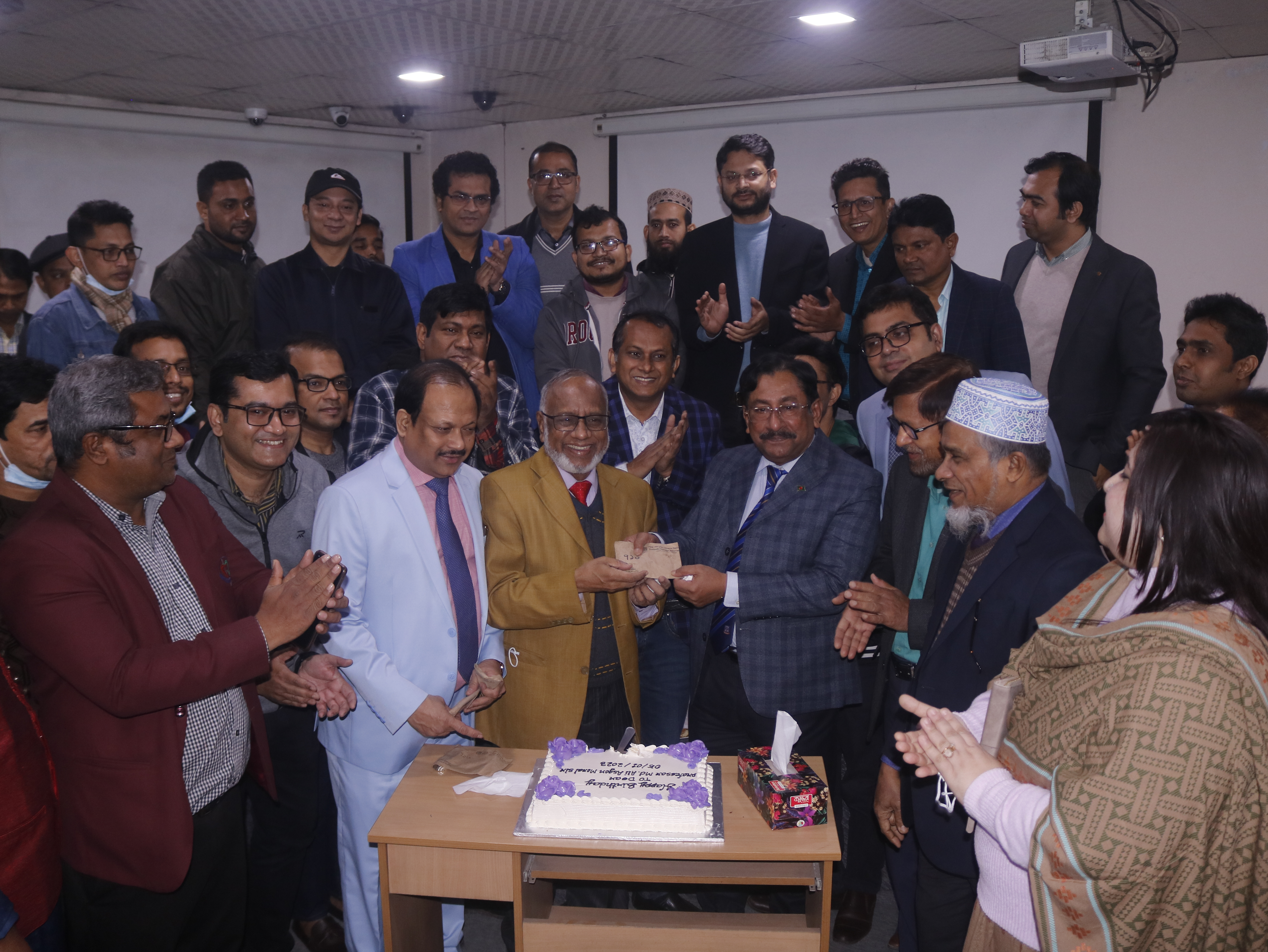 abd5e768-ecb9-488a-b636-808b419676ba