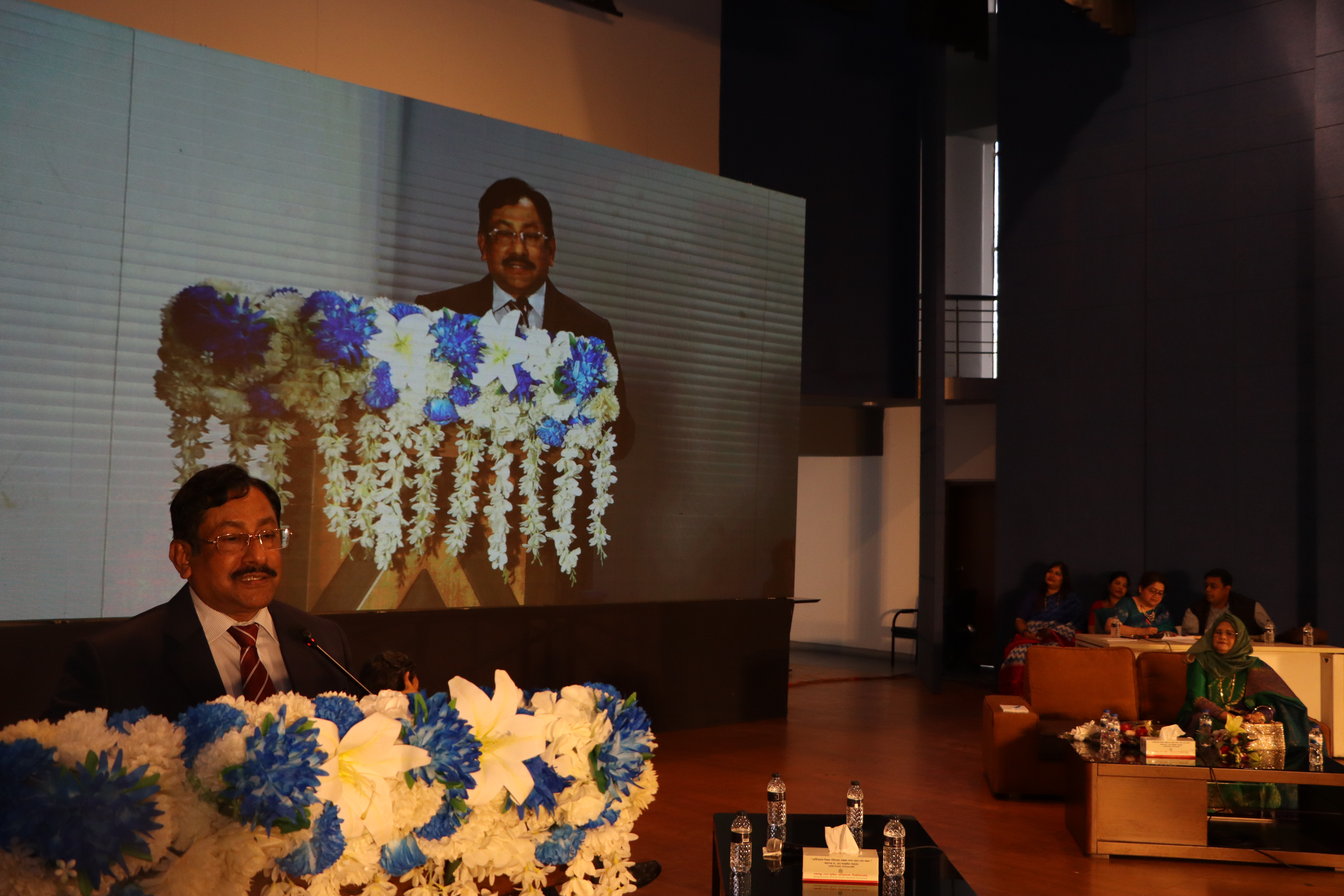 46a8a252-2ff7-46b3-a13a-40e69fc93151