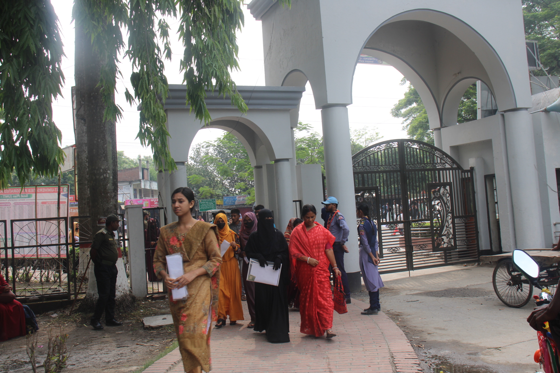 ef9a9f63-cca1-4ceb-ba86-6c981100a5cf