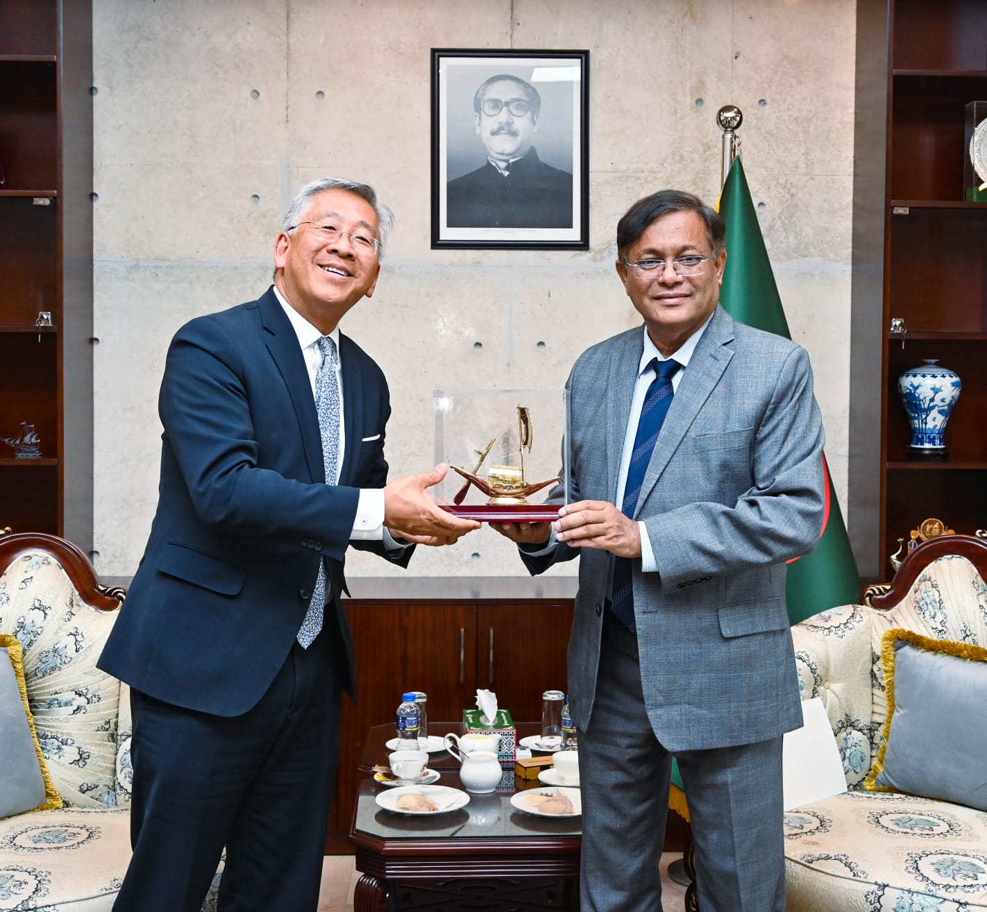 e08019cb-8703-45f4-a50c-17f94d366ed2