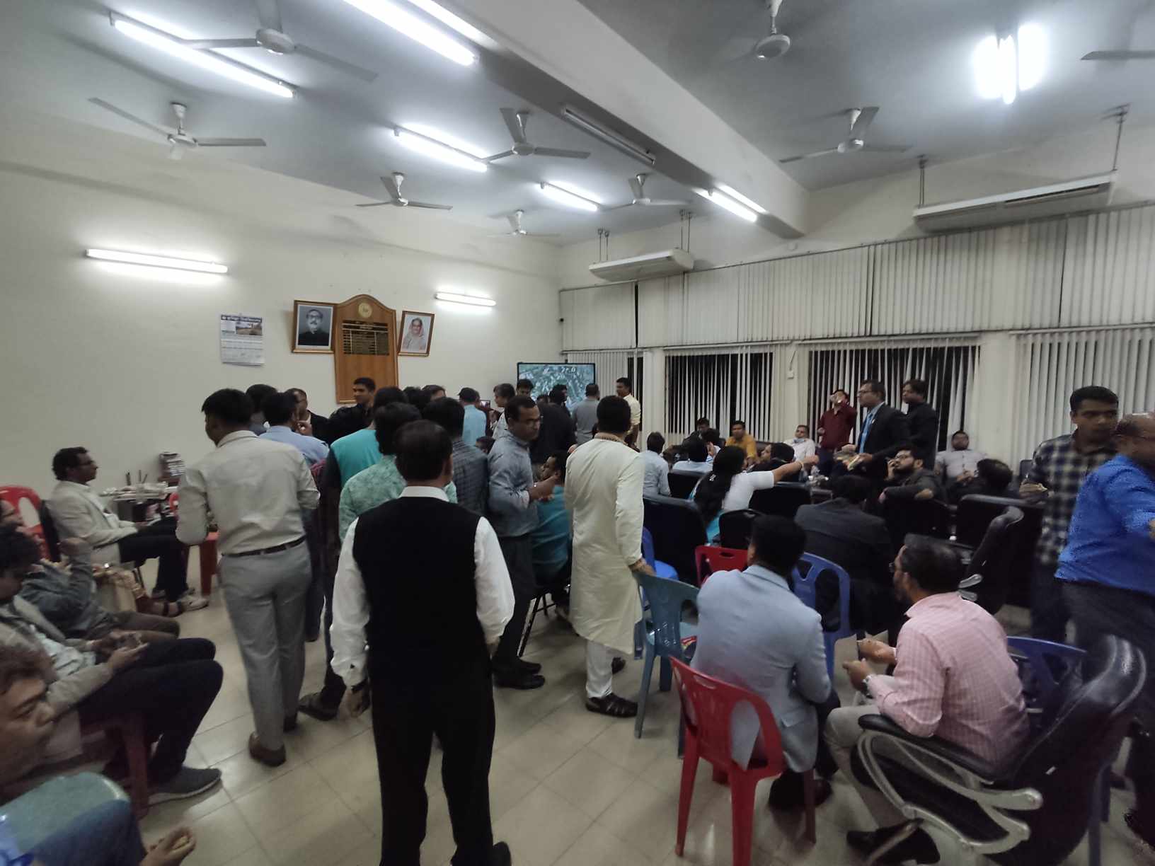 8eda8f2c-d672-4997-b078-545f86e48579