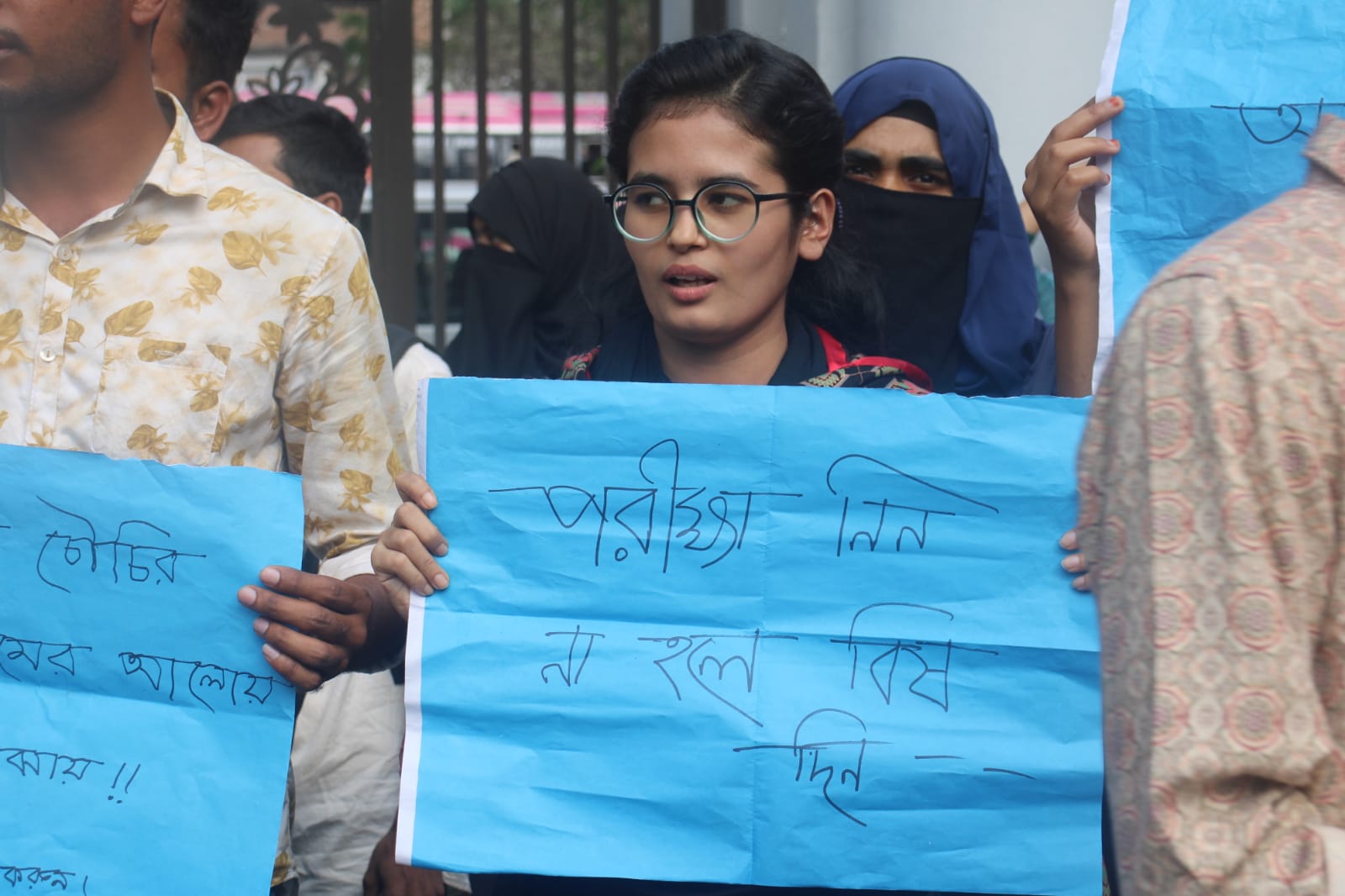 f51f3e7c-9c42-46c3-a9a4-27acdc6a2887