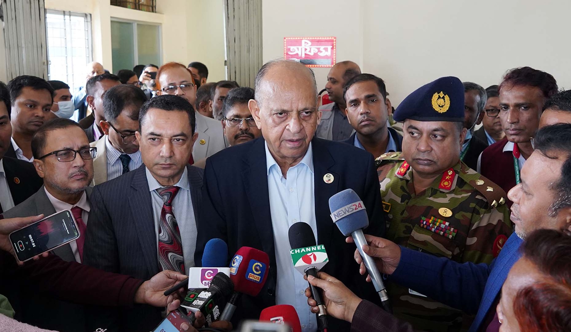 b9037ef1-ed21-4b98-93fa-70a452e863b3