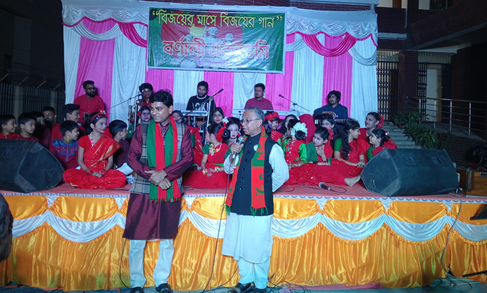 827ae6ea-0c84-4d74-8440-6a5e1e2bc8d0