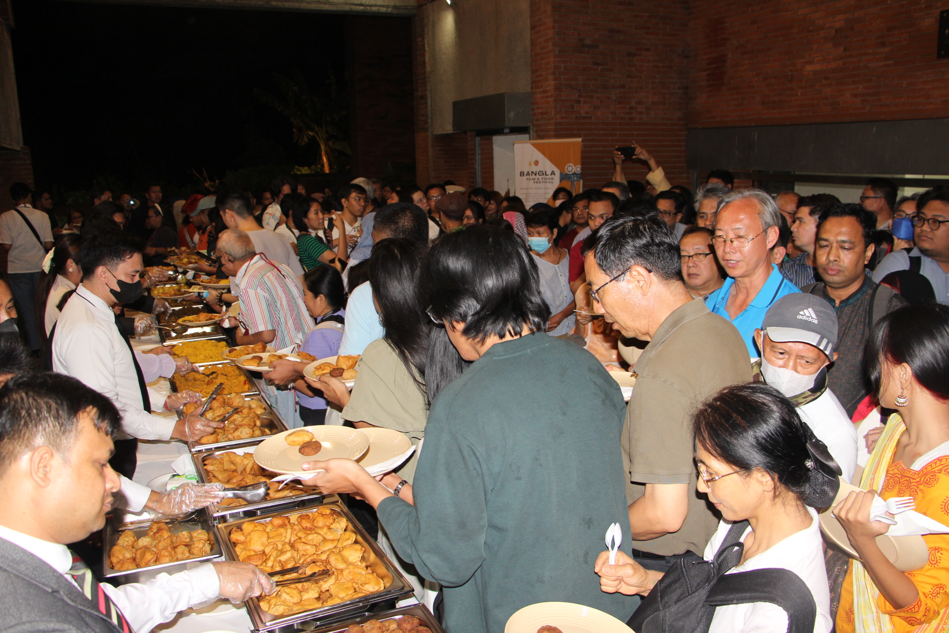 ce55bf1c-7f23-4fa2-b74b-ac622ec0c7a8