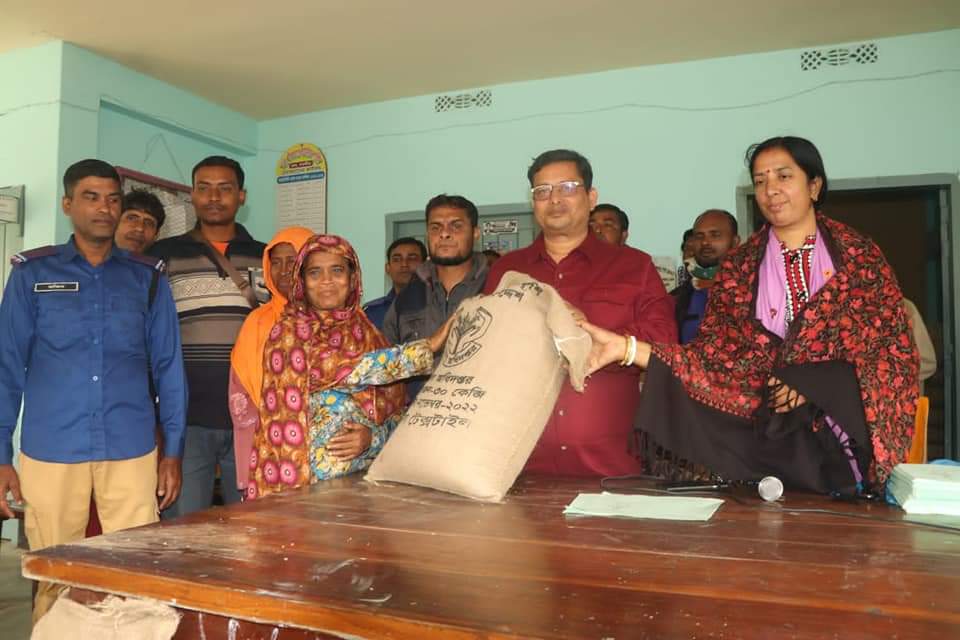 e7aa799f-0cc1-4432-82dd-ecb406395f9a