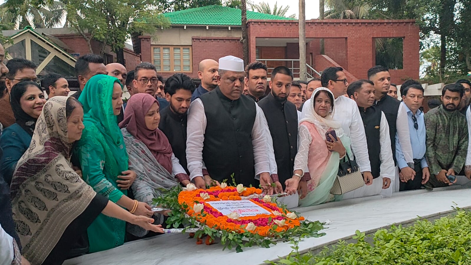 afb34564-596c-4e89-bf09-c742696dd392