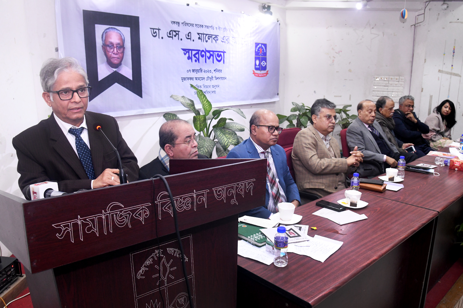 d15b8d4e-c4e3-4acc-aaec-63ce83ac3dee