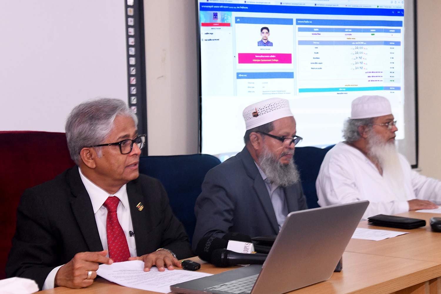 a1f36d57-d09b-4b4b-a69d-07e561f70c4f