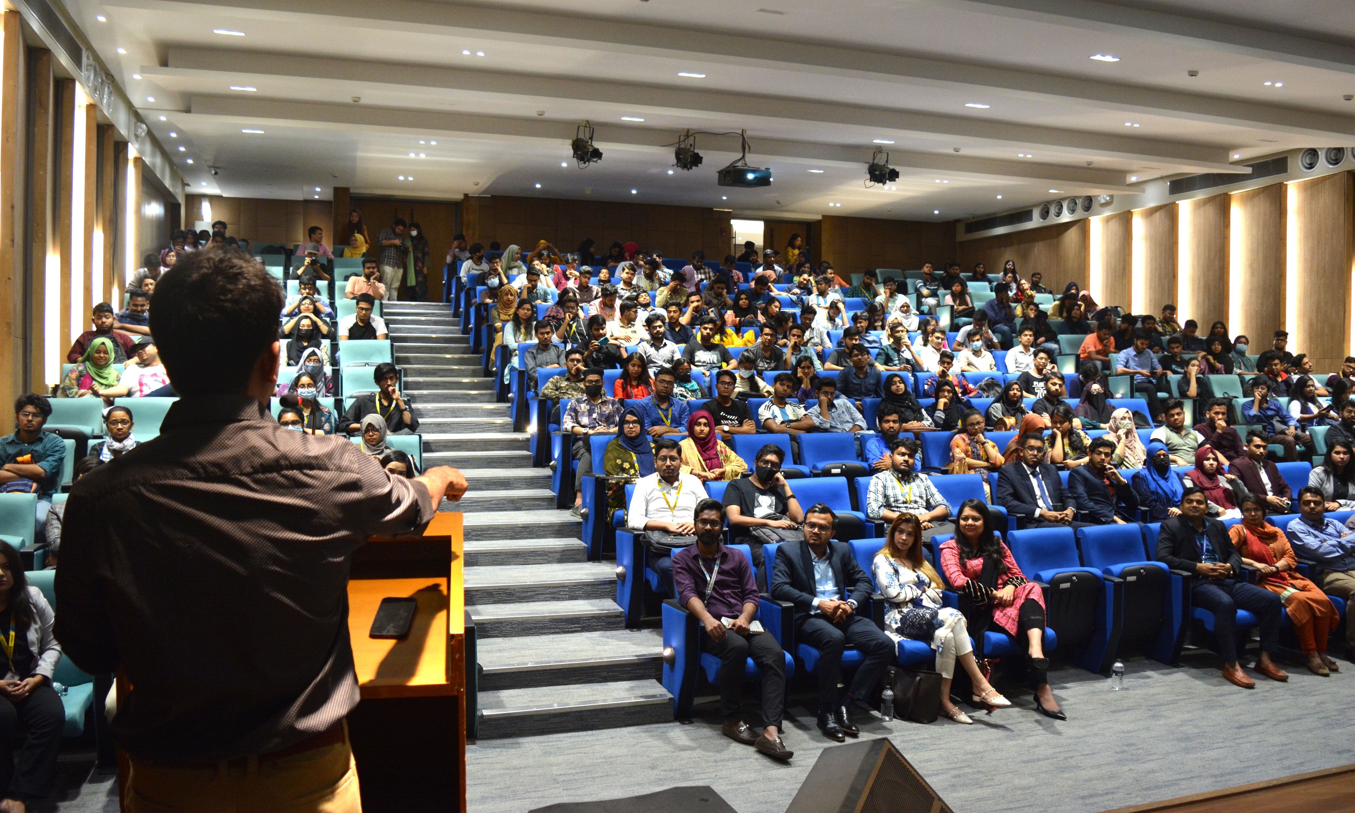 910ac67e-c085-473b-a2f9-f5d0e3d08471