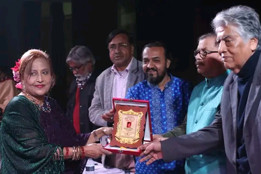 cc0cbf2e-6da4-45c6-ad90-5a7f85e95fa3