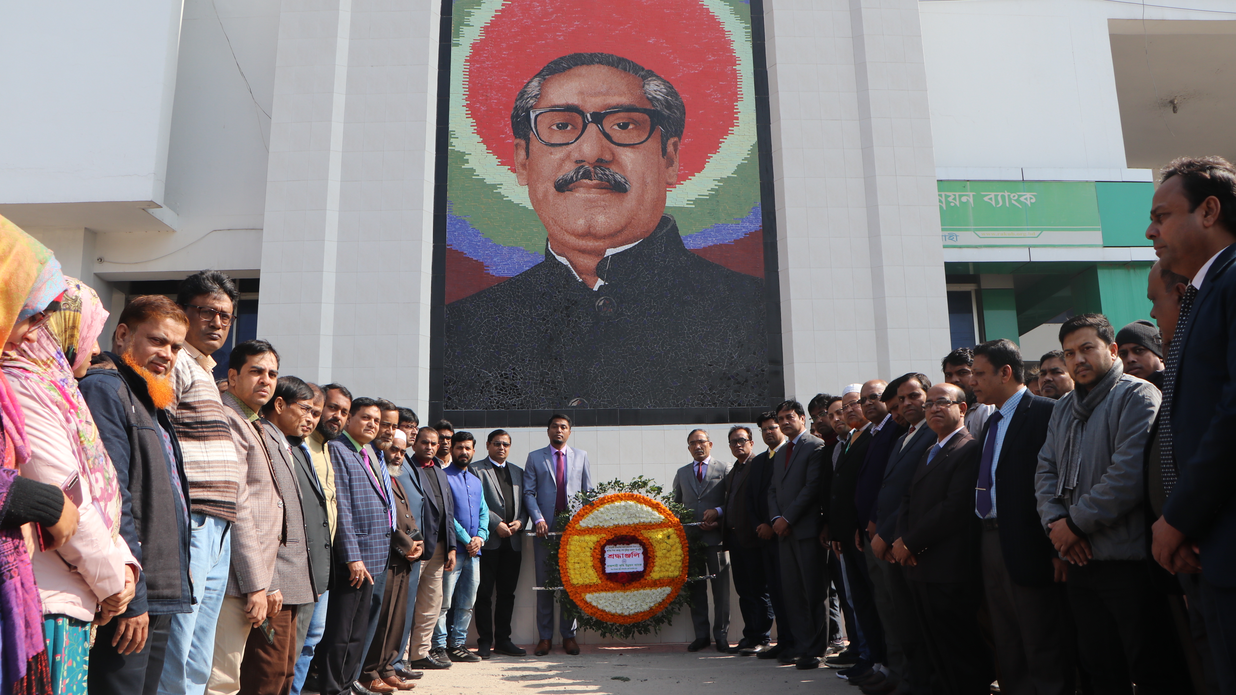 17208dfb-a26d-4d28-8d99-90704219a395