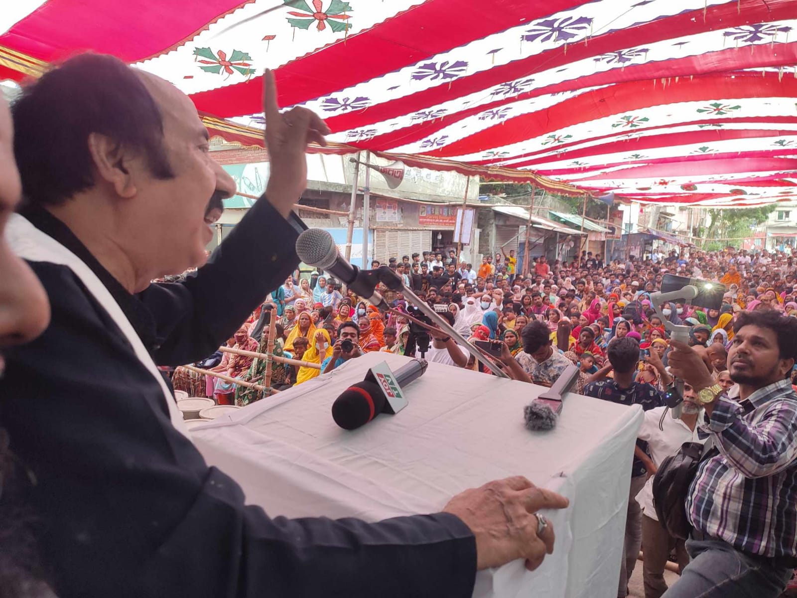 5940b3df-a337-4bcb-bf79-2cd141d8620f