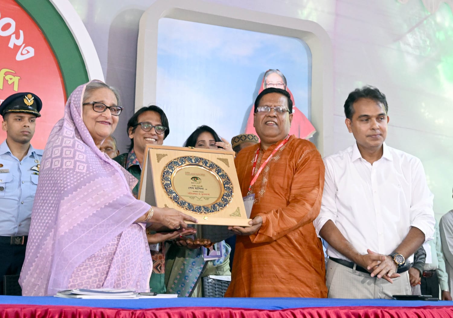 490ed7a8-5d04-42e0-9b9d-12c4b1d54a22