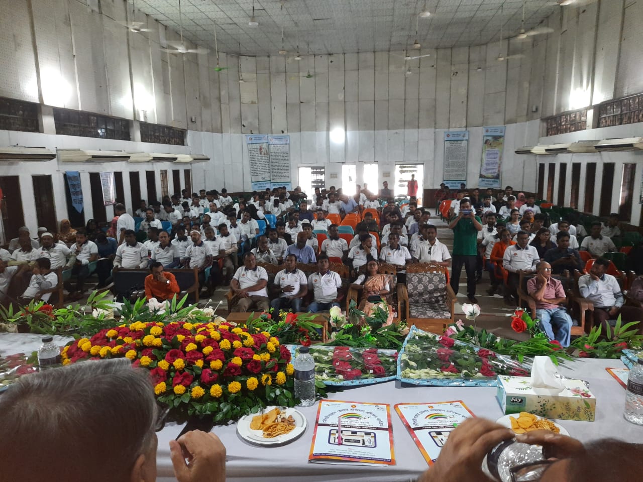 53fc385b-f981-40e8-875c-d3f19c4b56bb