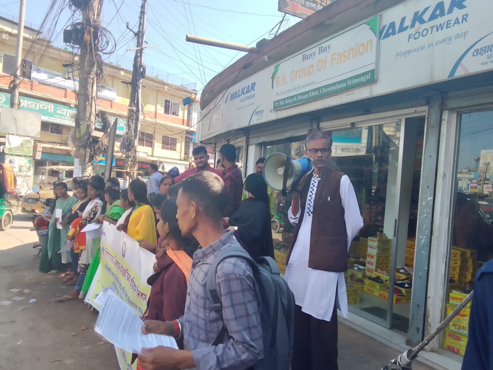 5df9325e-c3f7-48d6-a1dd-ea75ad0e8e8e