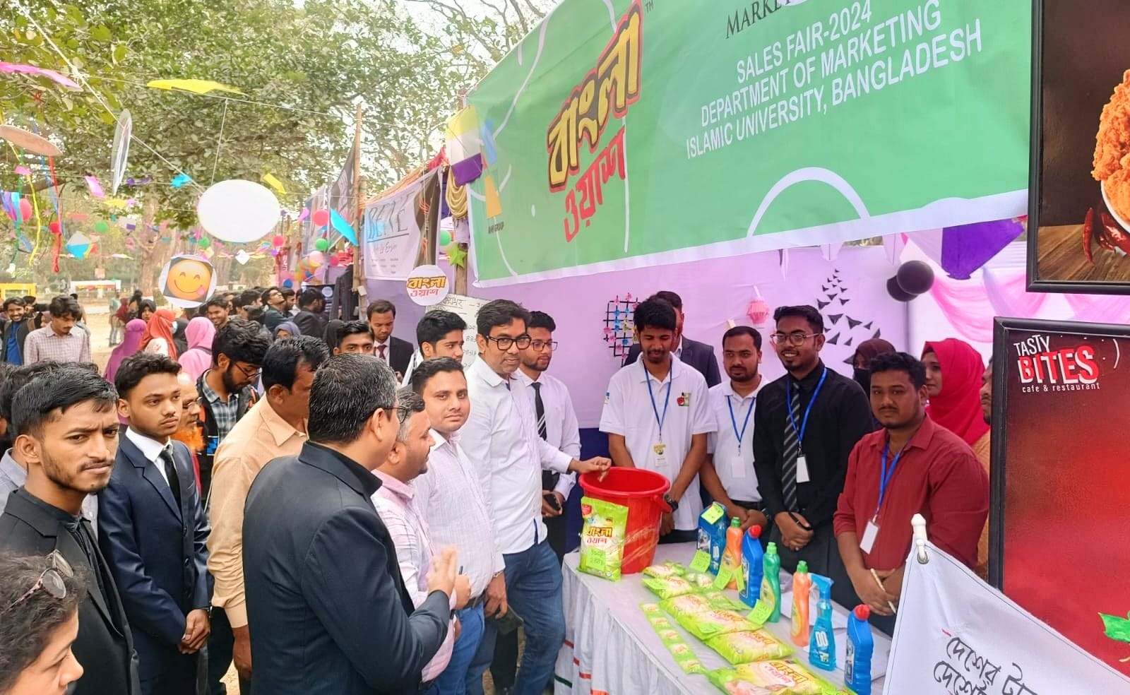 4e53fc6a-d2ae-4c61-aede-e83e3ad76832