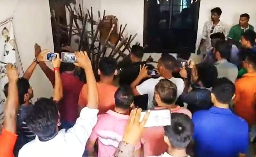 f0f7e925-3f0d-4bda-8a59-6fc17599f951