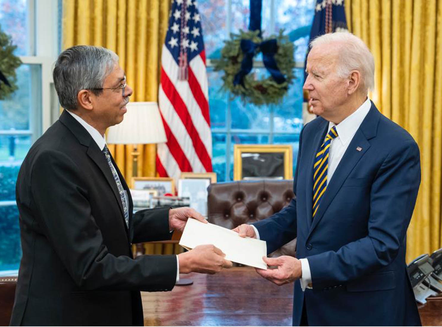 f5e4e1e7-0f00-471a-be09-666cd78d828d