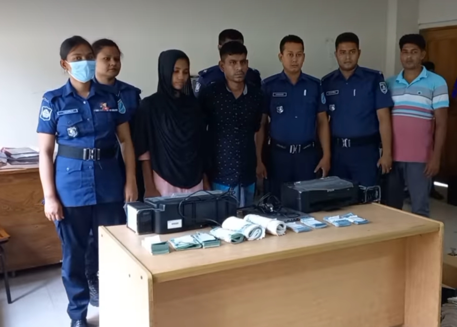 a32c180d-46d0-48df-a554-4db0c9fdb6ac