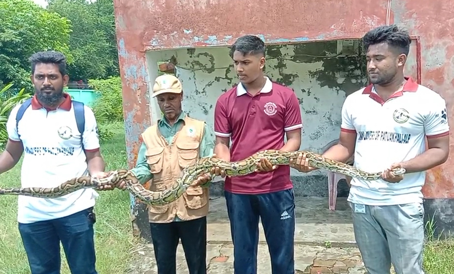 21115d6f-5b06-4a9c-912d-95771e84fe81