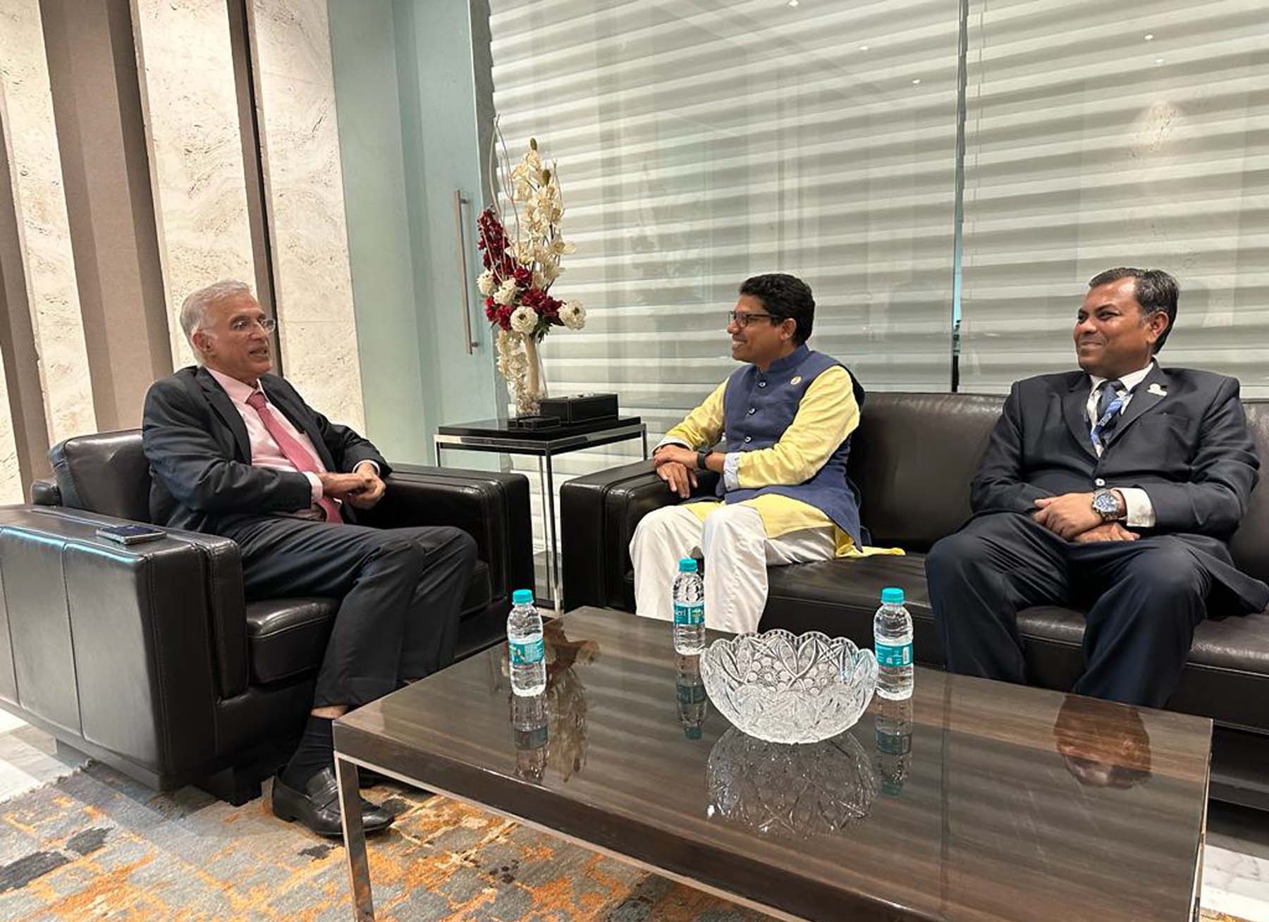 4cd4d50c-36ac-495d-8fbf-e15418e708b3