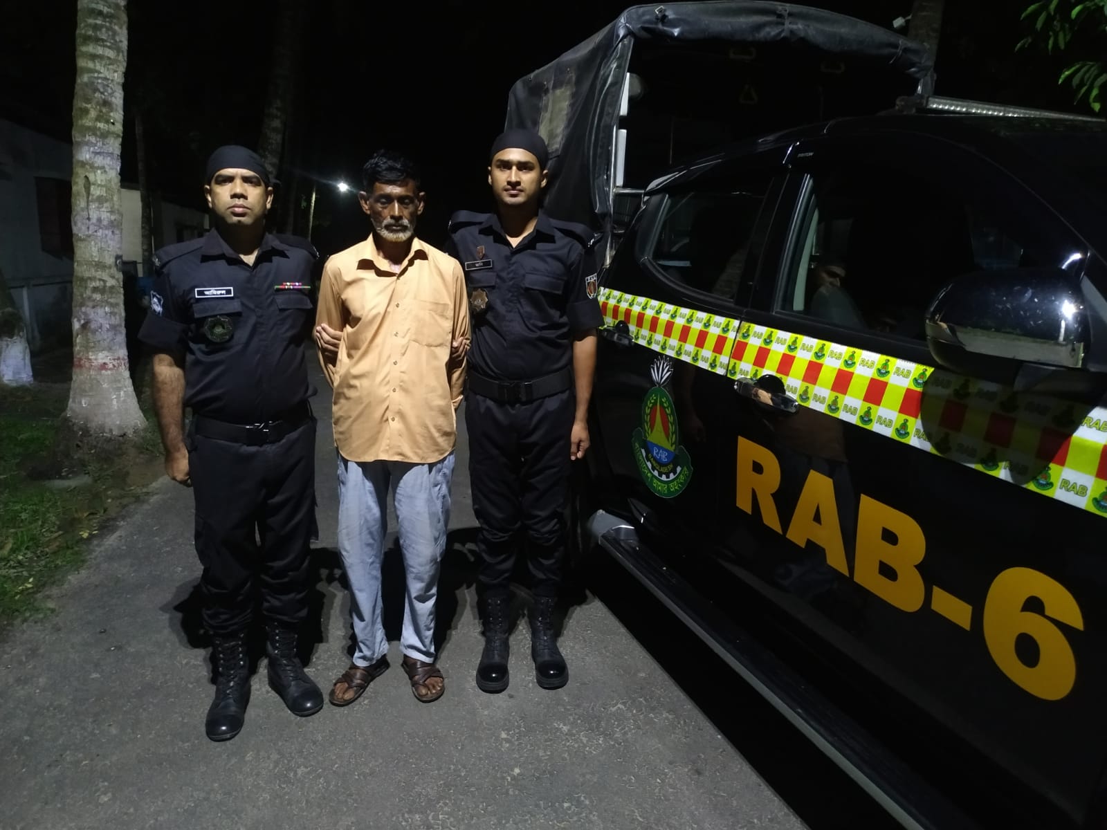 b1bbc554-21d3-410c-bebf-c7e976e21303