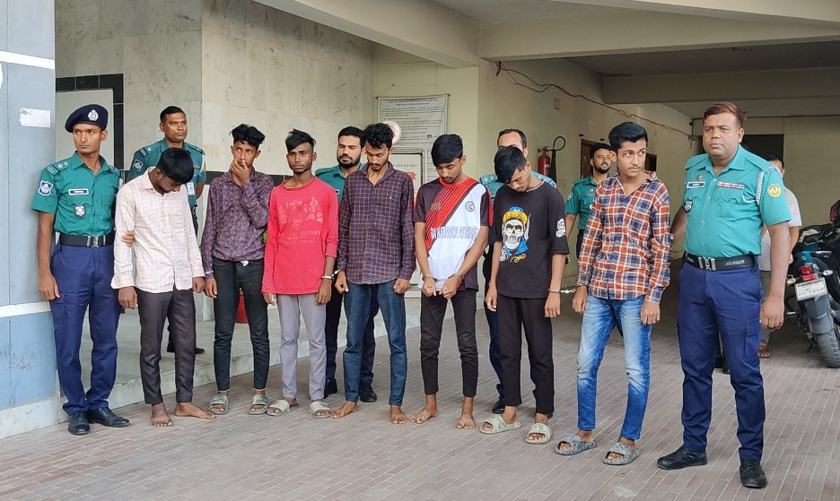 8b4782e9-a304-41c3-8643-1a46186dab0a