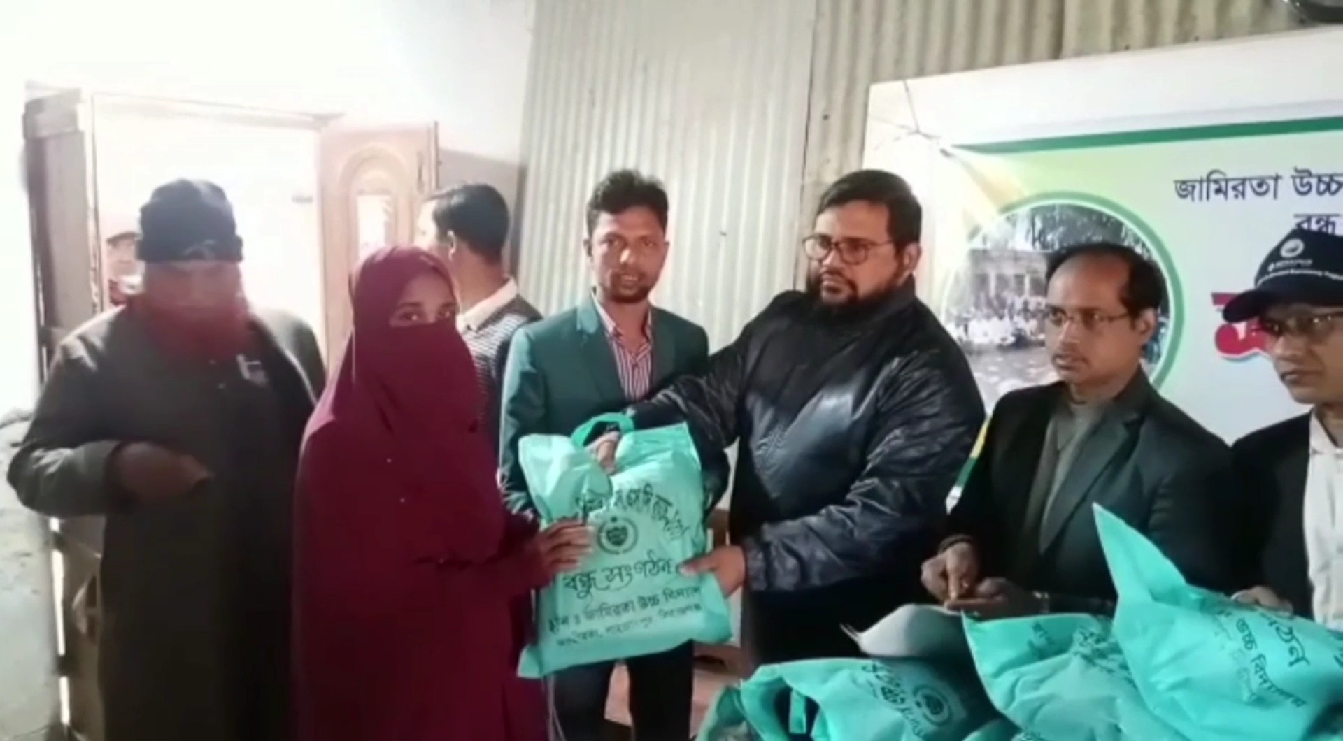 e7a8b2e0-61b3-4ce7-8f4c-00e55cc30b6c