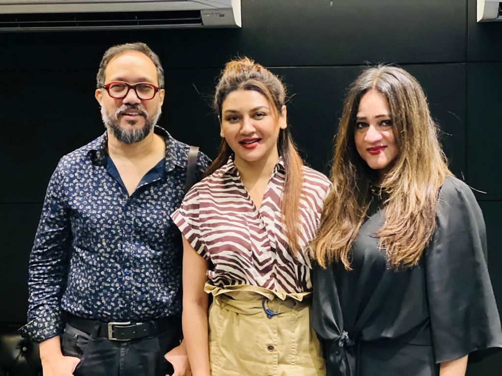 fe5ea5ae-44d3-48d4-9c66-630b6539314d