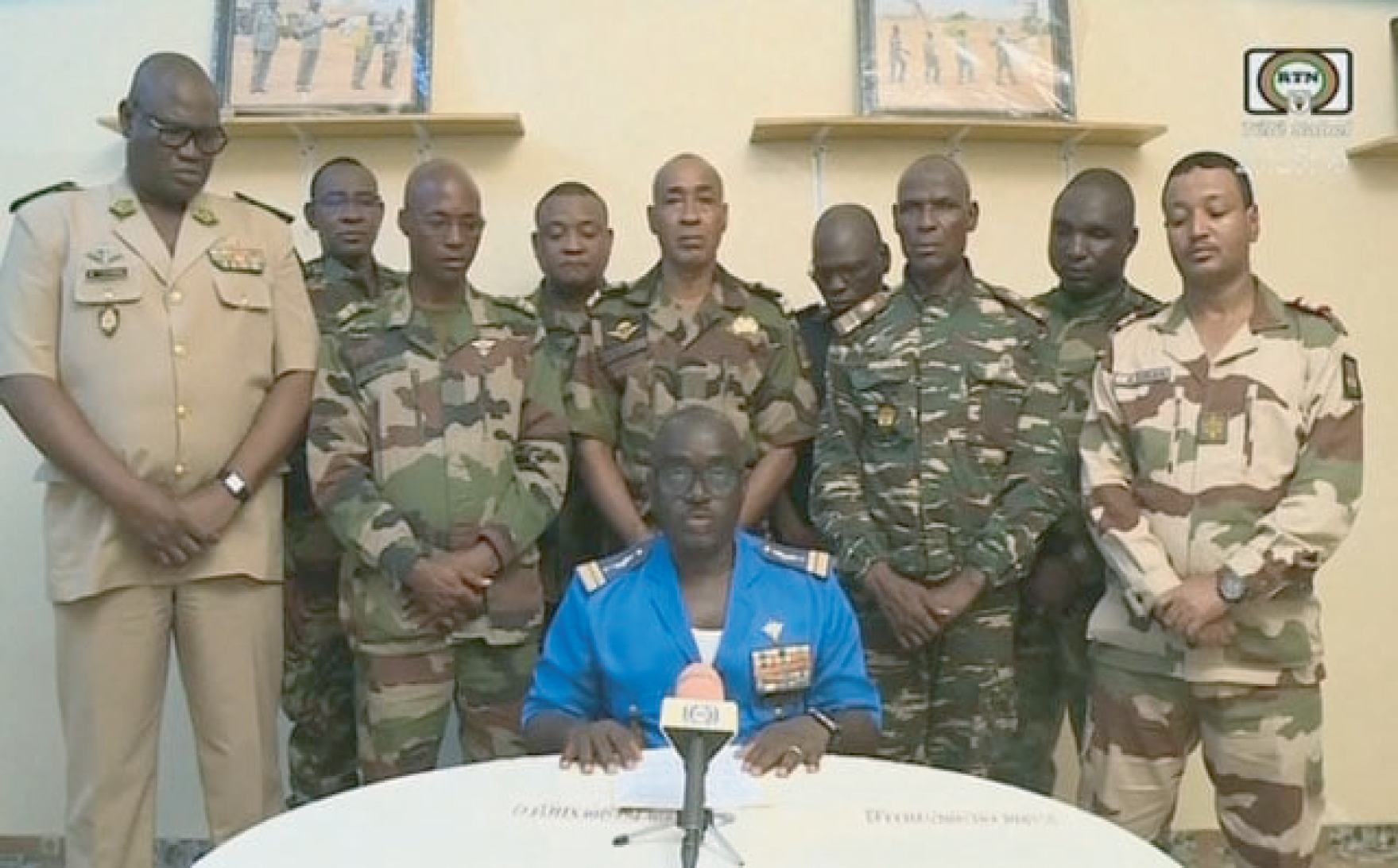 b77bfcd1-9123-43ab-ac23-b3677d0dc6b6