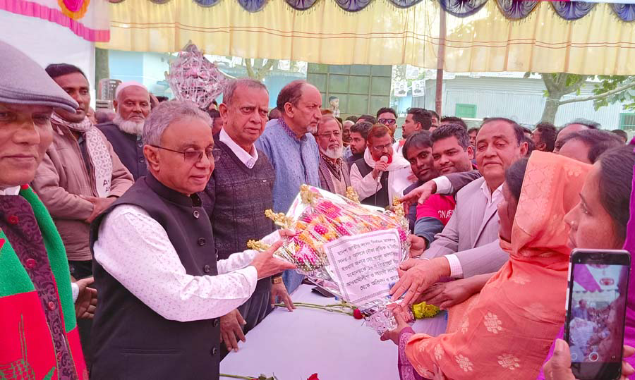 8bd386ec-c804-4711-8101-61f10cd19450