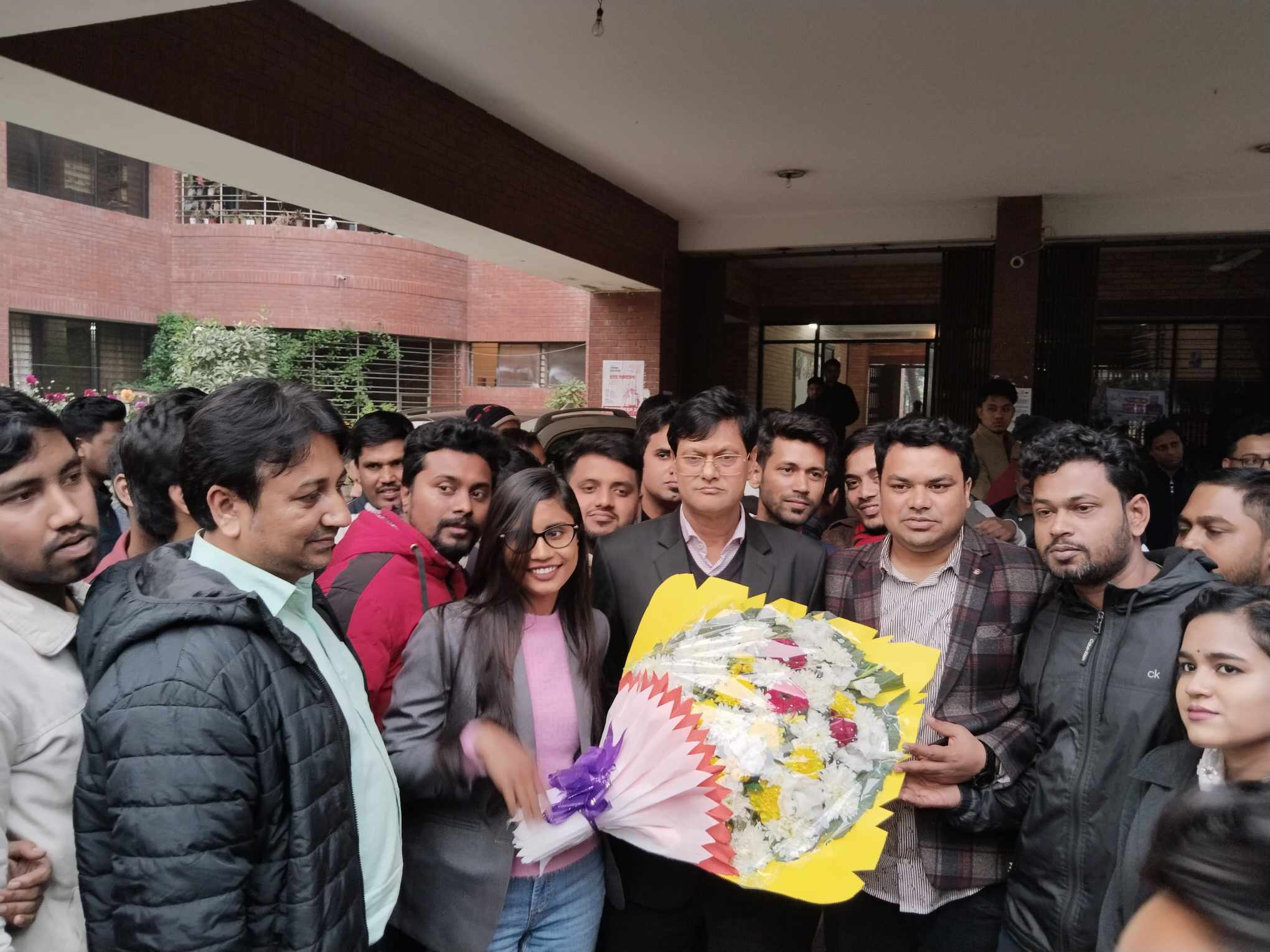 e5ed58f8-8291-4c95-9003-851aab9e53f6