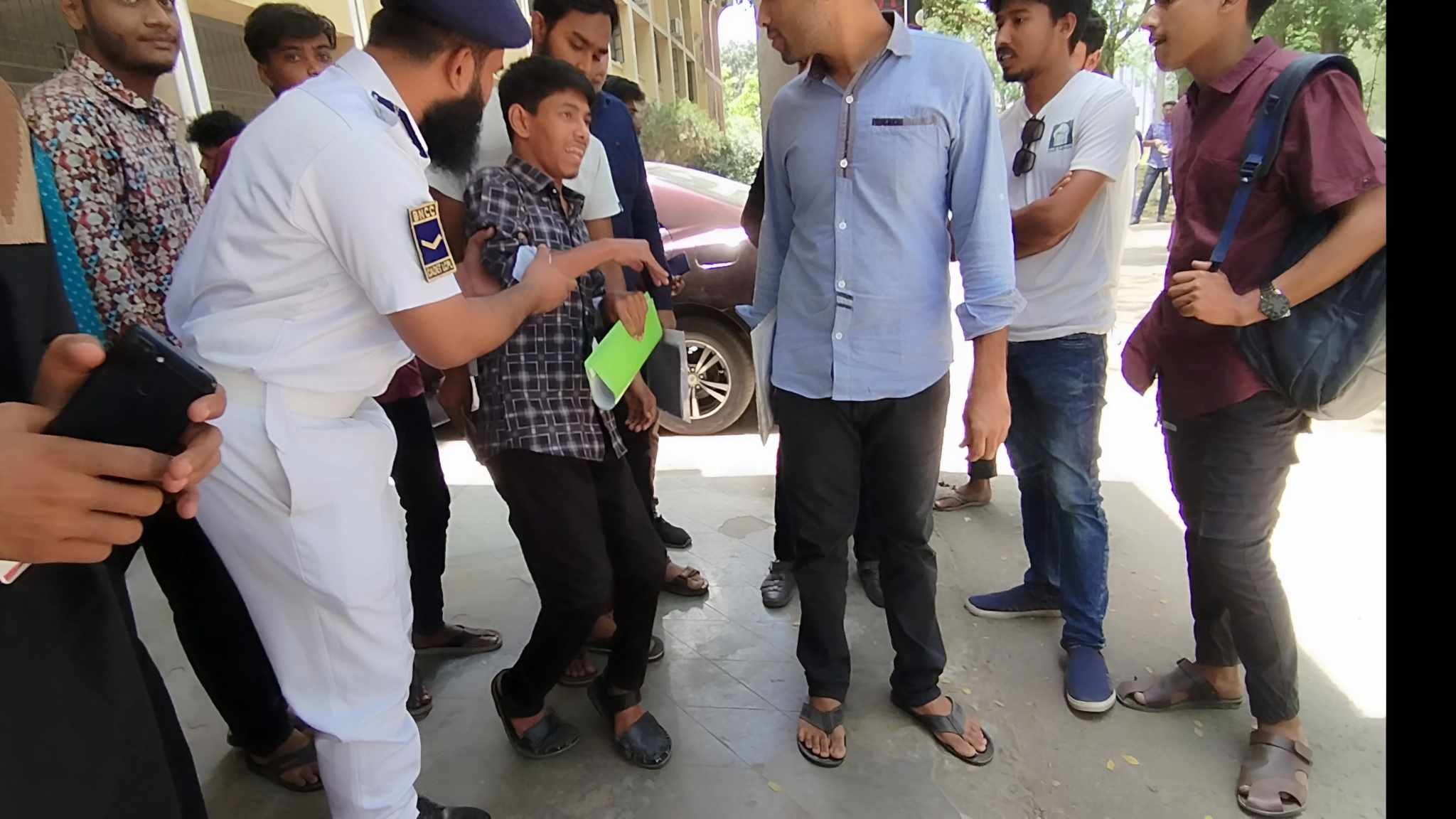 e3d95e4c-9a6e-4a51-80cc-6e8b54b8aa2e