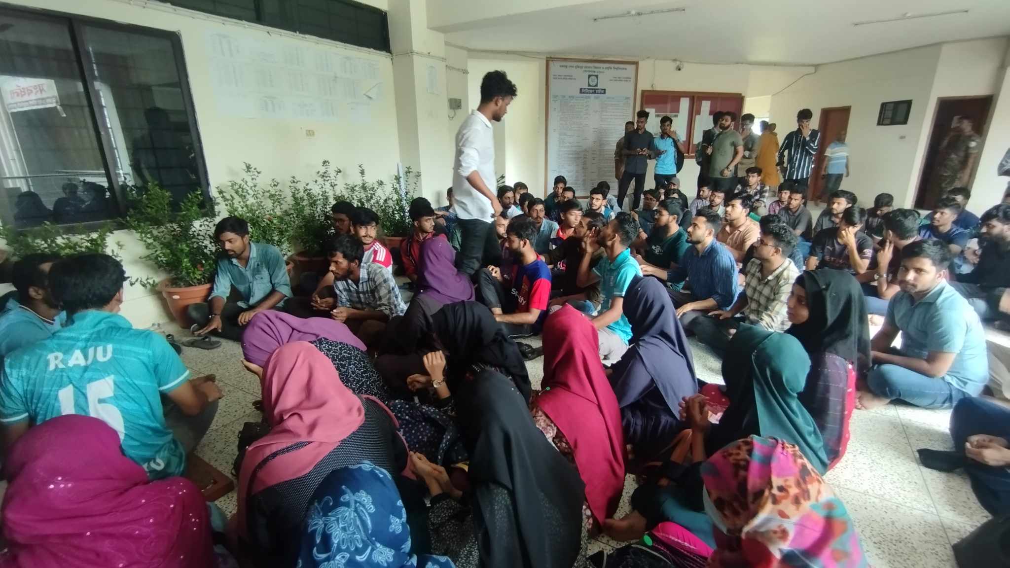 8eef77c3-be61-4e45-81b3-057d6e3501e6