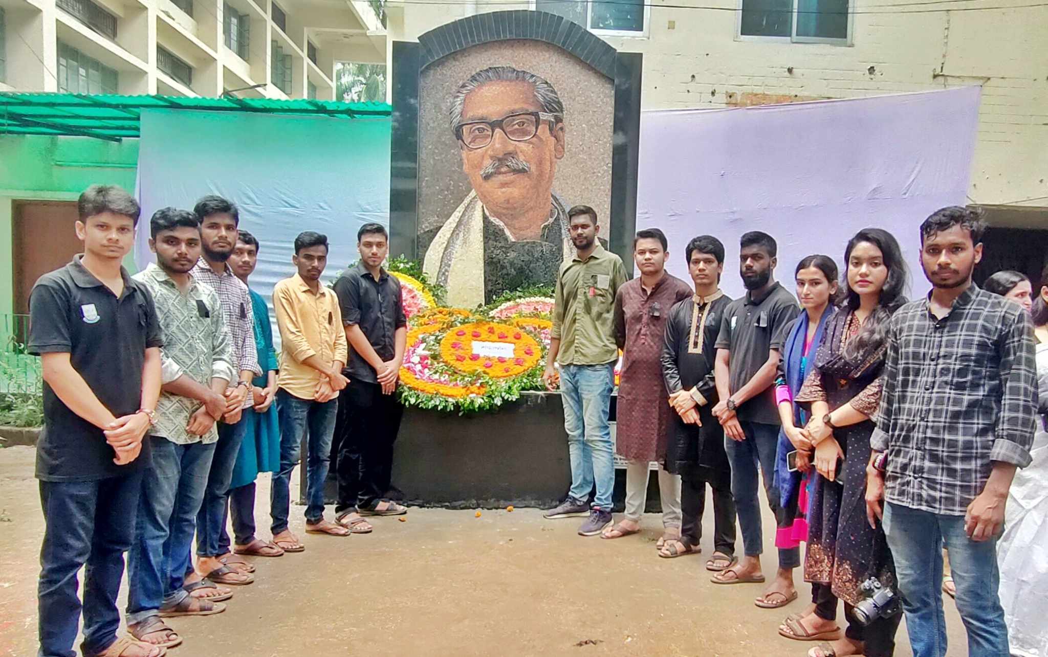 24878d33-e42b-4e18-b383-5cb8b71cf592