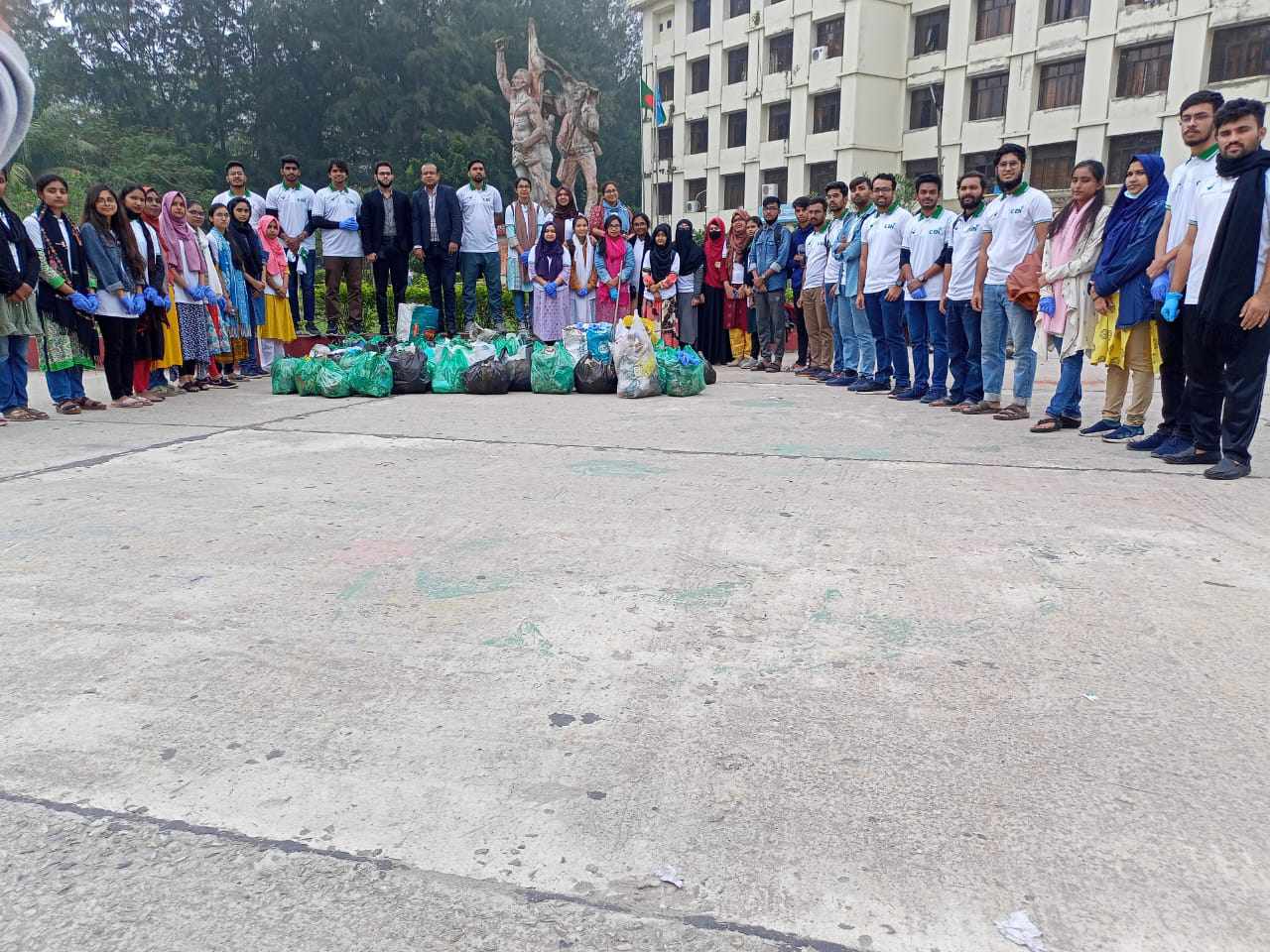 2e8e7e10-b5fb-41a3-8003-040f8715786e