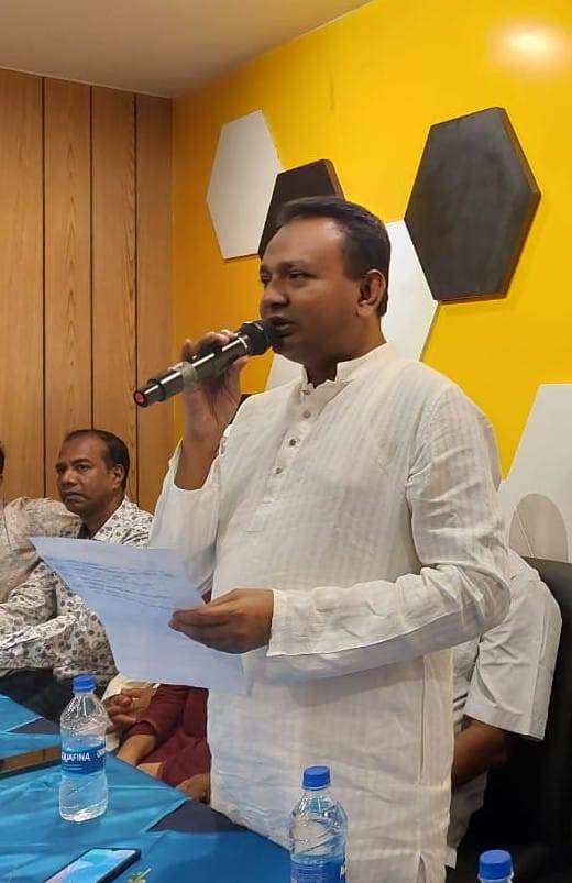 112bff8c-bbca-4d1d-ae81-40de7a632207