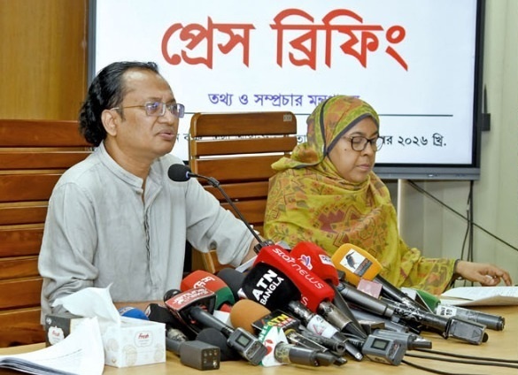 শেখ হাসিনার ডিসেম্বরে ফেরার ঘোষণায় চাপে নেই সরকার: তথ্য উপদেষ্টা জাহেদ