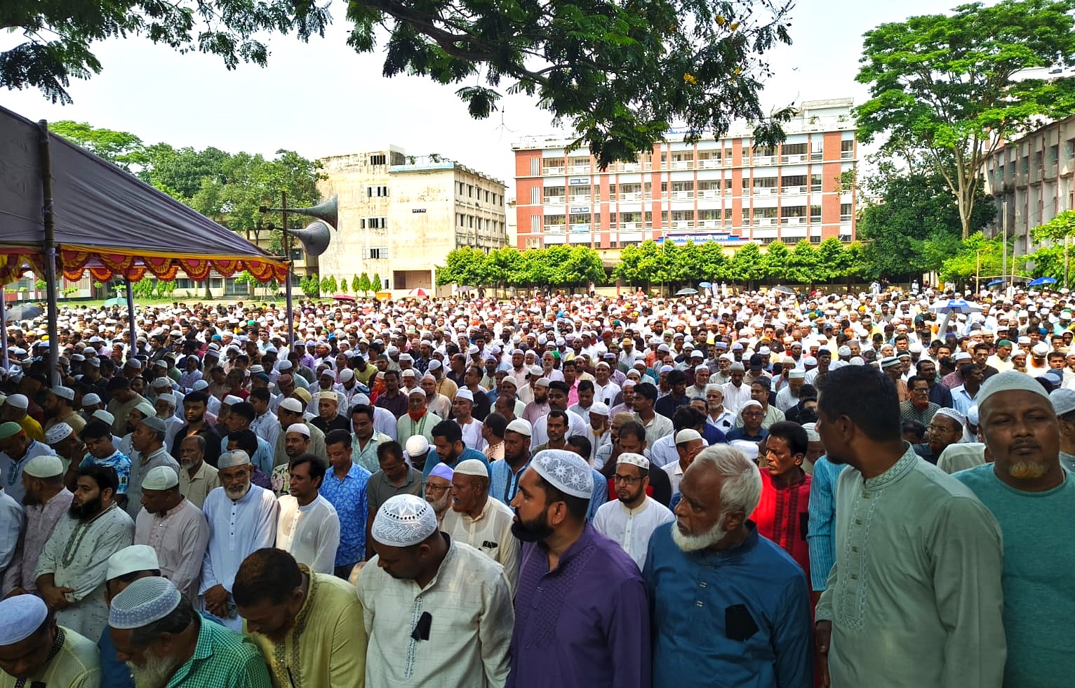 চিরনিদ্রায় শায়িত হলেন বিএনপির বর্ষীয়ান নেতা হারুন আল রশিদ