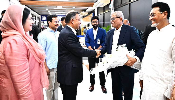 শেষে দেশে ফিরলেন প্রধানমন্ত্রী তারেক রহমান