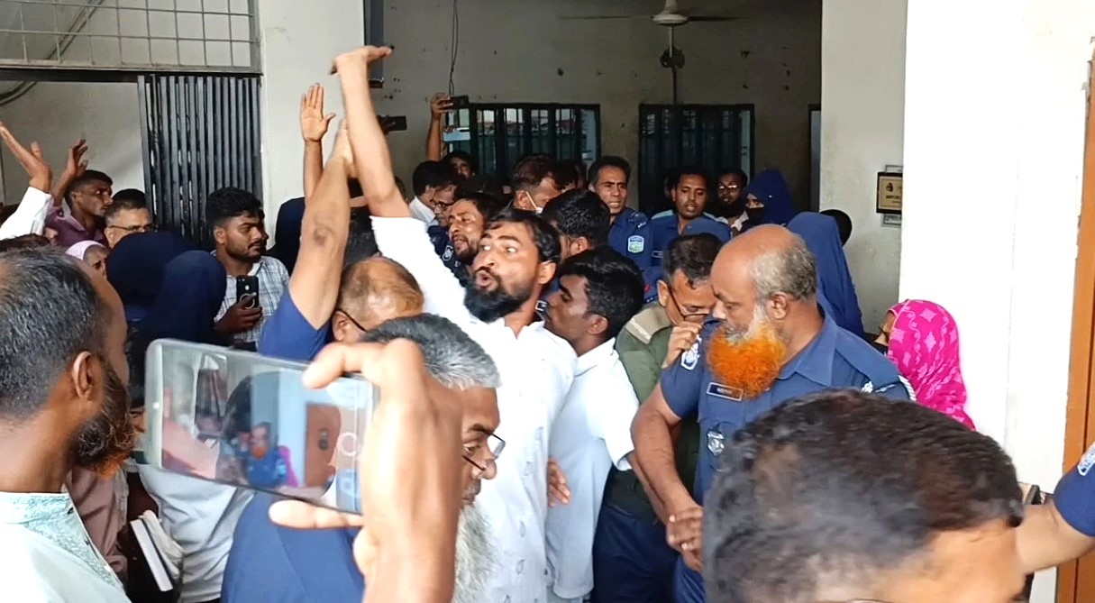 জামালপুরে গৃহবধূকে সংঘবদ্ধ ধর্ষণ, ৭ জনের মৃত্যুদণ্ড
