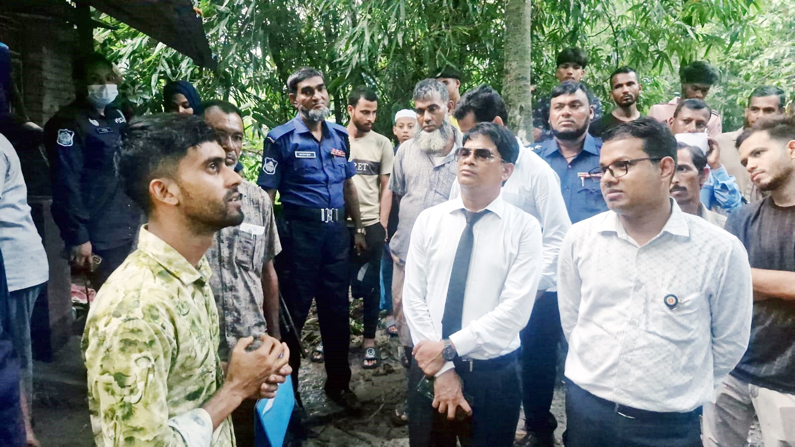 গৌরনদীতে অবৈধভাবে বিদ্যুৎ ব্যবহার করায় গ্রাহককে জরিমানা, সংযোগ বিচ্ছিন্ন