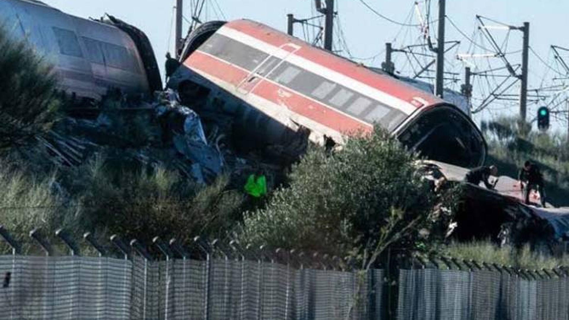 স্পেনের তোলেদোতে দুই দ্রুতগতির ট্রেনের সংঘর্ষে নিহত ৪৬, আহত ১৭৯