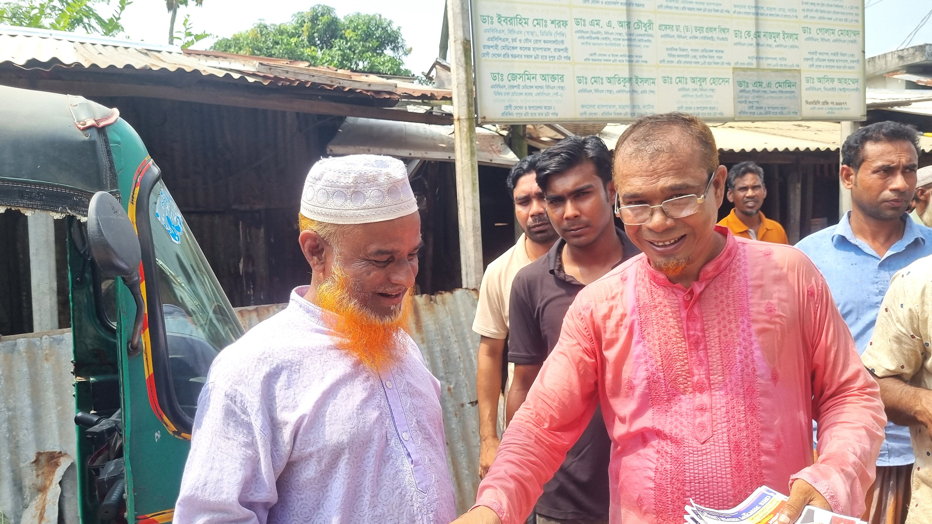 সিংড়ায় ছাতার দিঘি ইউনিয়নে গণসংযোগে চেয়ারম্যান  প্রার্থী শামসুল আলম মামুন