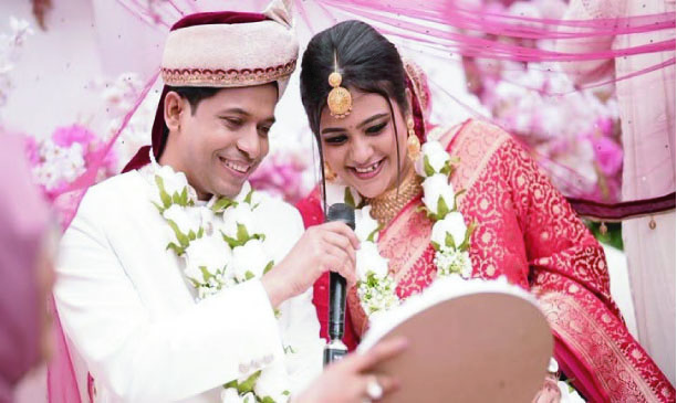 বিয়ে করলেন আলোচিত উপস্থাপিকা দীপ্তি চৌধুরী