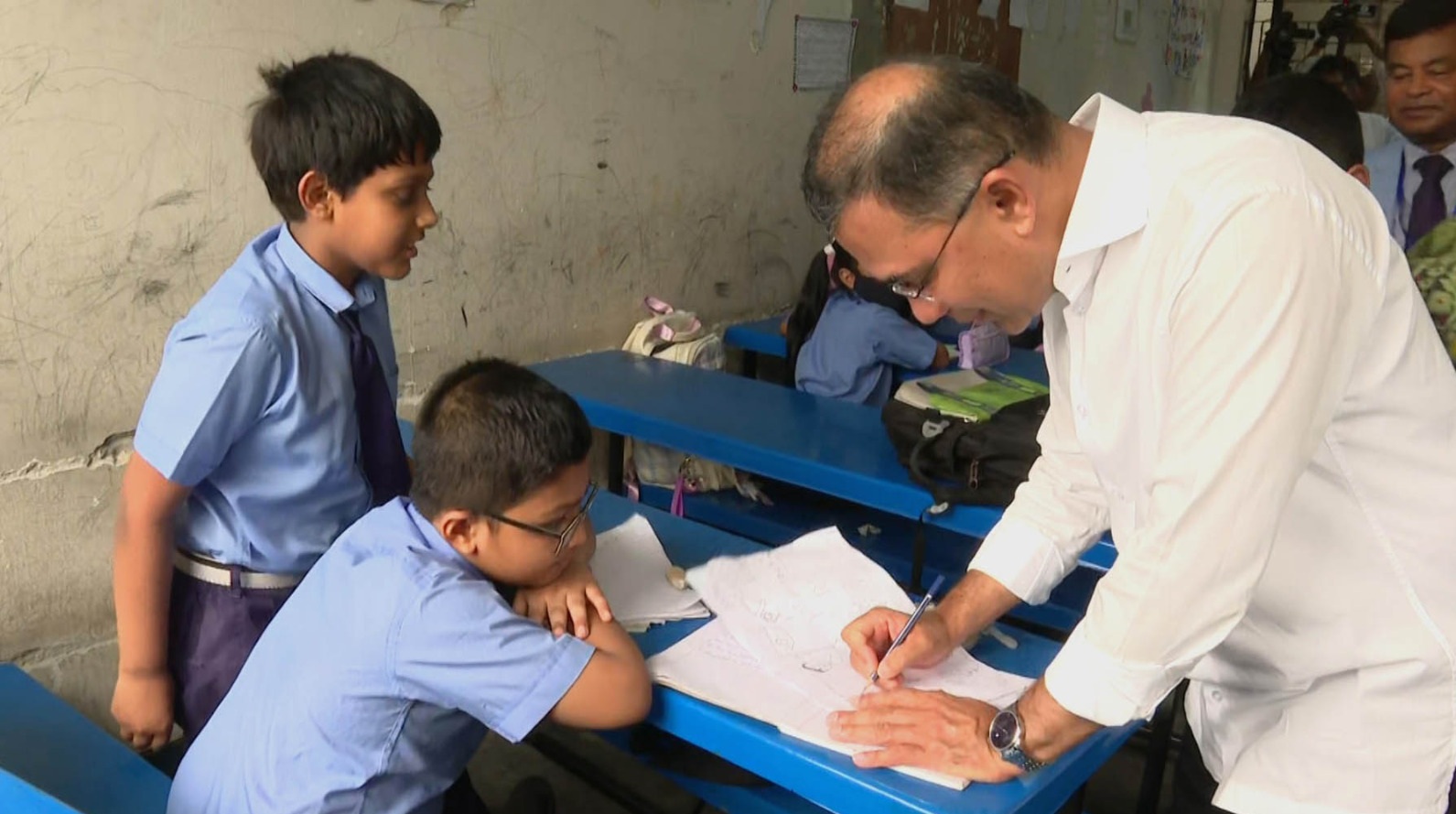 b13e247b-9266-49f1-aaf8-f2bec686379441228